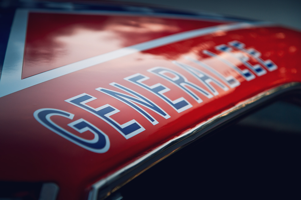 Charger03-2_976x